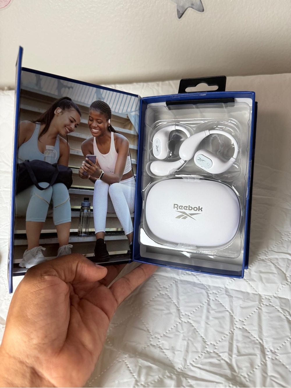 Reebok White Sports Wireless Earbuds with Carrying Case